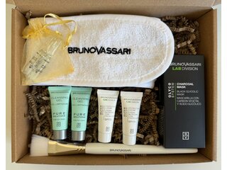 AKNÉ box