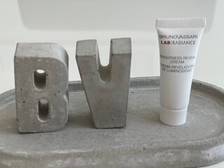 Vzorek LAB RADIANCE rozjasňující denní krém Vzorek LAB RADIANCE rozjasňující denní krém